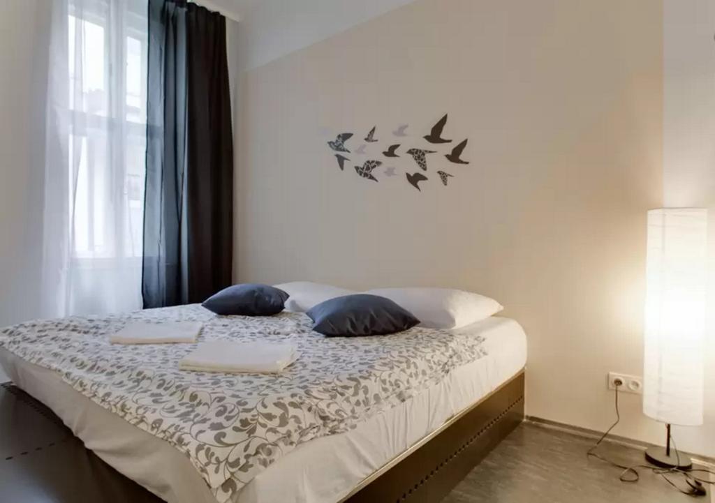 Charles Central Apartment براغ الغرفة الصورة