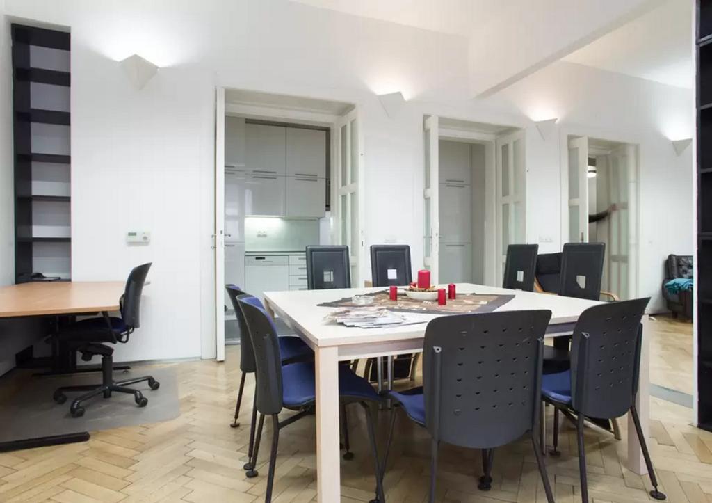 Charles Central Apartment براغ الغرفة الصورة